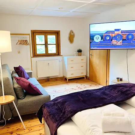 Besilima - Gemuetliche Familien-ferienwohnung In Historischem Haus Nahe Schliersee Appartamento Fischbachau